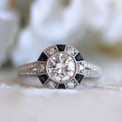 Vintage Round Cut Halo Engagement Rings