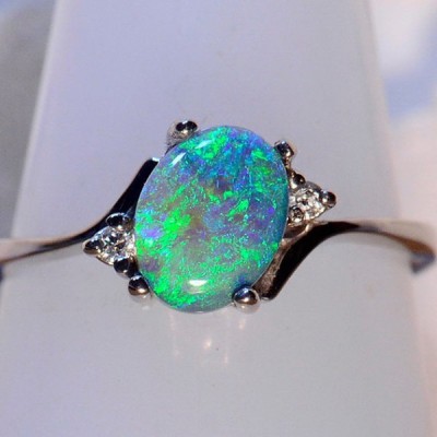 Cute Oval Cut Fire Green Opal Rings