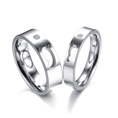Hollowed-out Footprint Titanium Couple Rings
