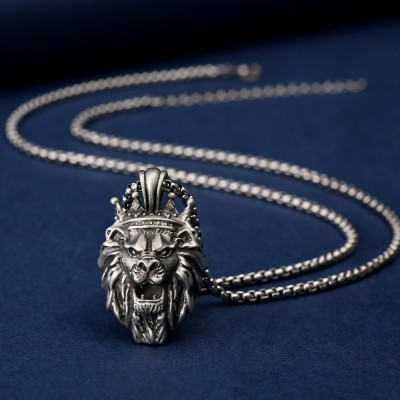 Men's Vintage Byzantine Crown Lion Titanium Steel Men's Necklace