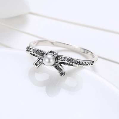 Pearl Round Cut White Sapphire Bowknot S925 Silver Rings